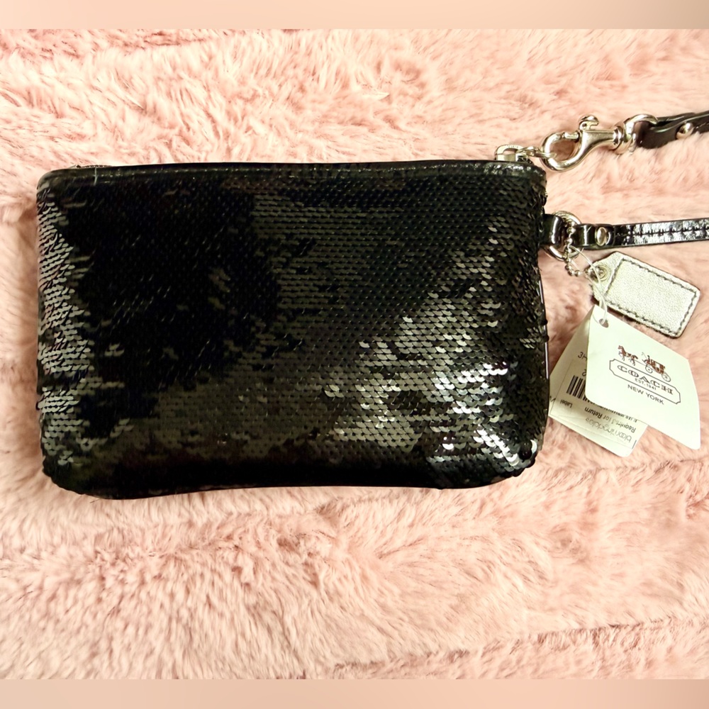 Coach Poppy Black Sequin Wristlet Clutch (NWT) with Box - Picture 4 of 10